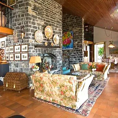 Villa Sleeps 6 Pool Wifi Civenna