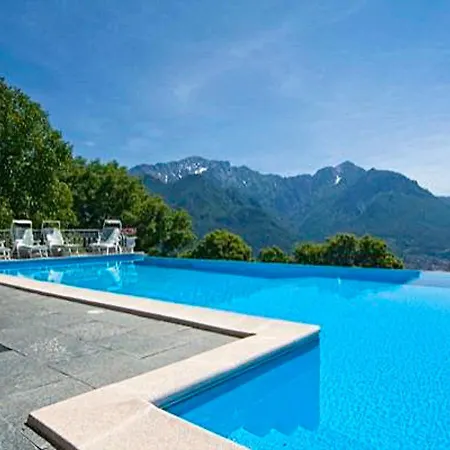 Sleeps 6 Pool Wifi Villa *